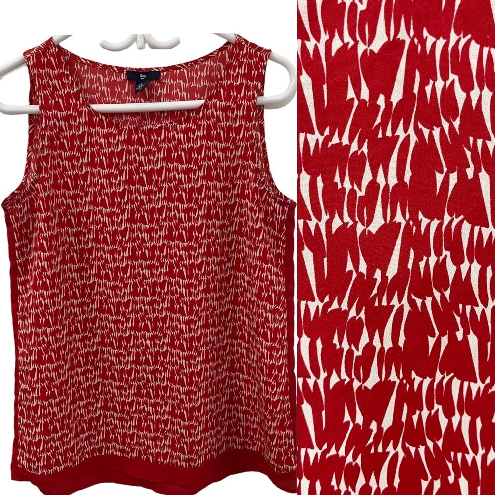 Gap red sleeveless top